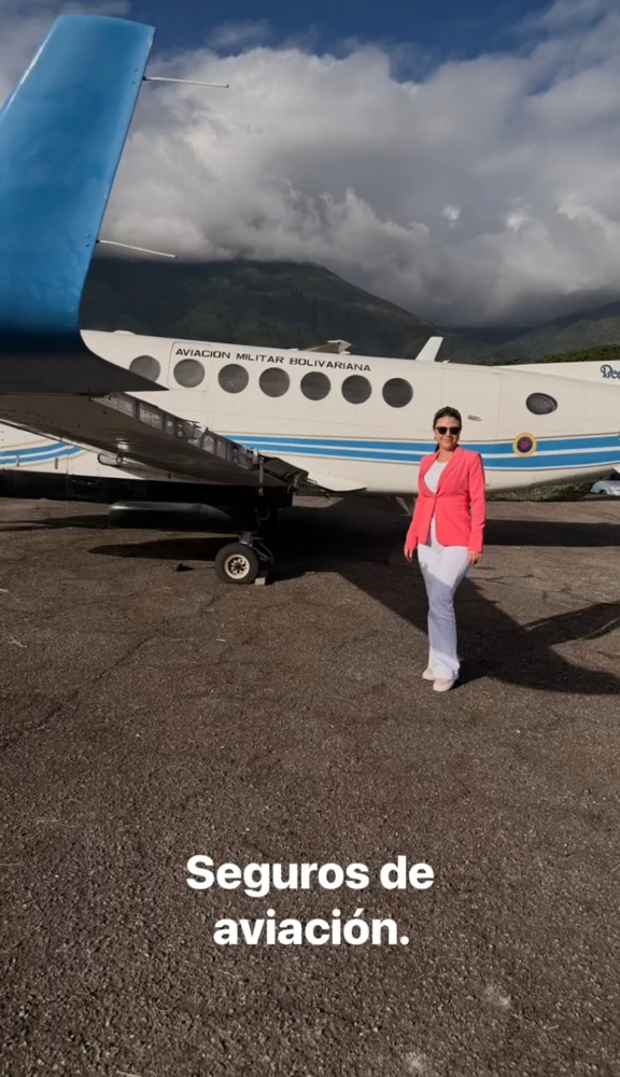 Jineska Rojas — Seguros de aviación